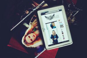 revolutionizing online fashion industry