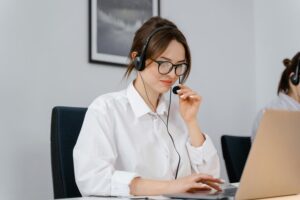 certified support specialists available